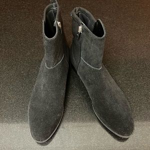 (NEW) MARC FISHER Black Suede Ankle Boots